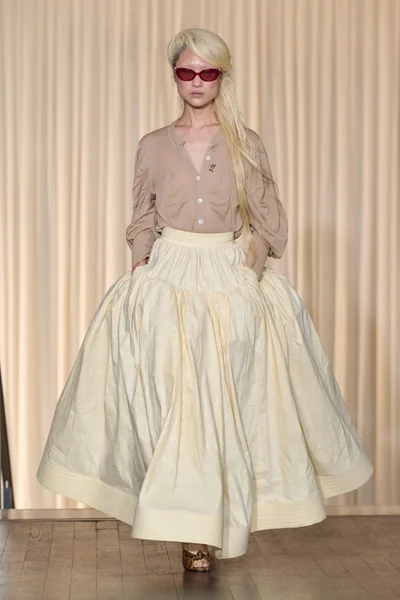 Look 17